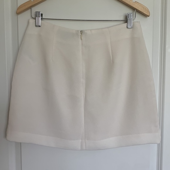 Forever 21 Women’s Mini Skirt Winter White L - Picture 3 of 5